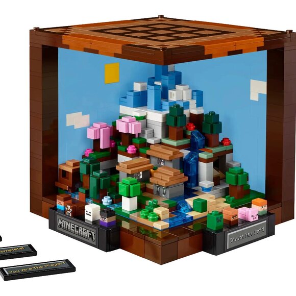 LEGO Minecraft: The Crafting Table (21265) - Picture 1 of 2